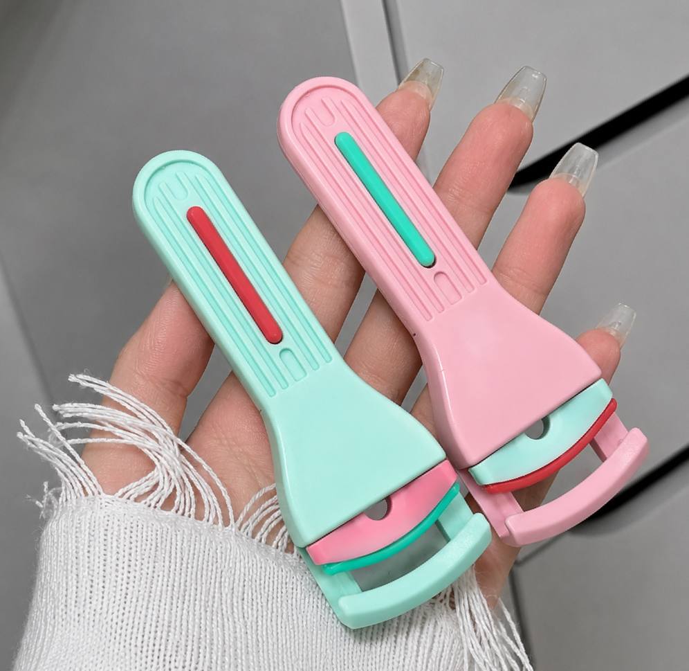 فرمژه شانه دار فانتزی